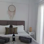 Isavella's House Holiday home Pera Gyalos