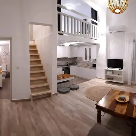 Isavella's House *