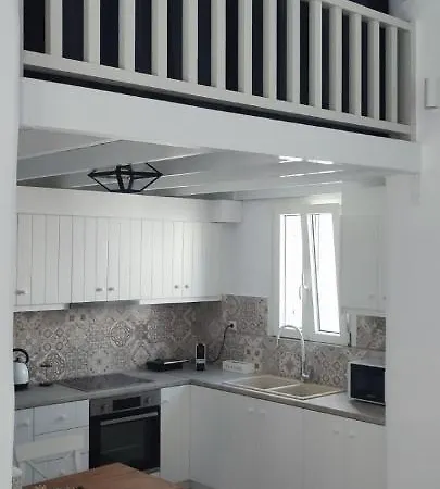 Isavella's House Pera Gyalos