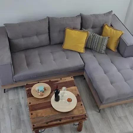 Isavella's House * Pera Gyalos