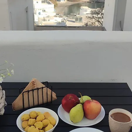 Isavella's House Pera Gyalos